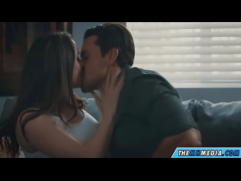❤️ Kugonana mwachikondi ndi mayi wabwino wa busty Zigololo pa ife ️❤